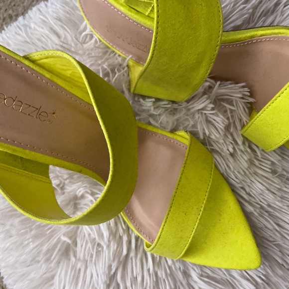 Shoe Dazzle Shoes - Brand New lime shoedazzle mules